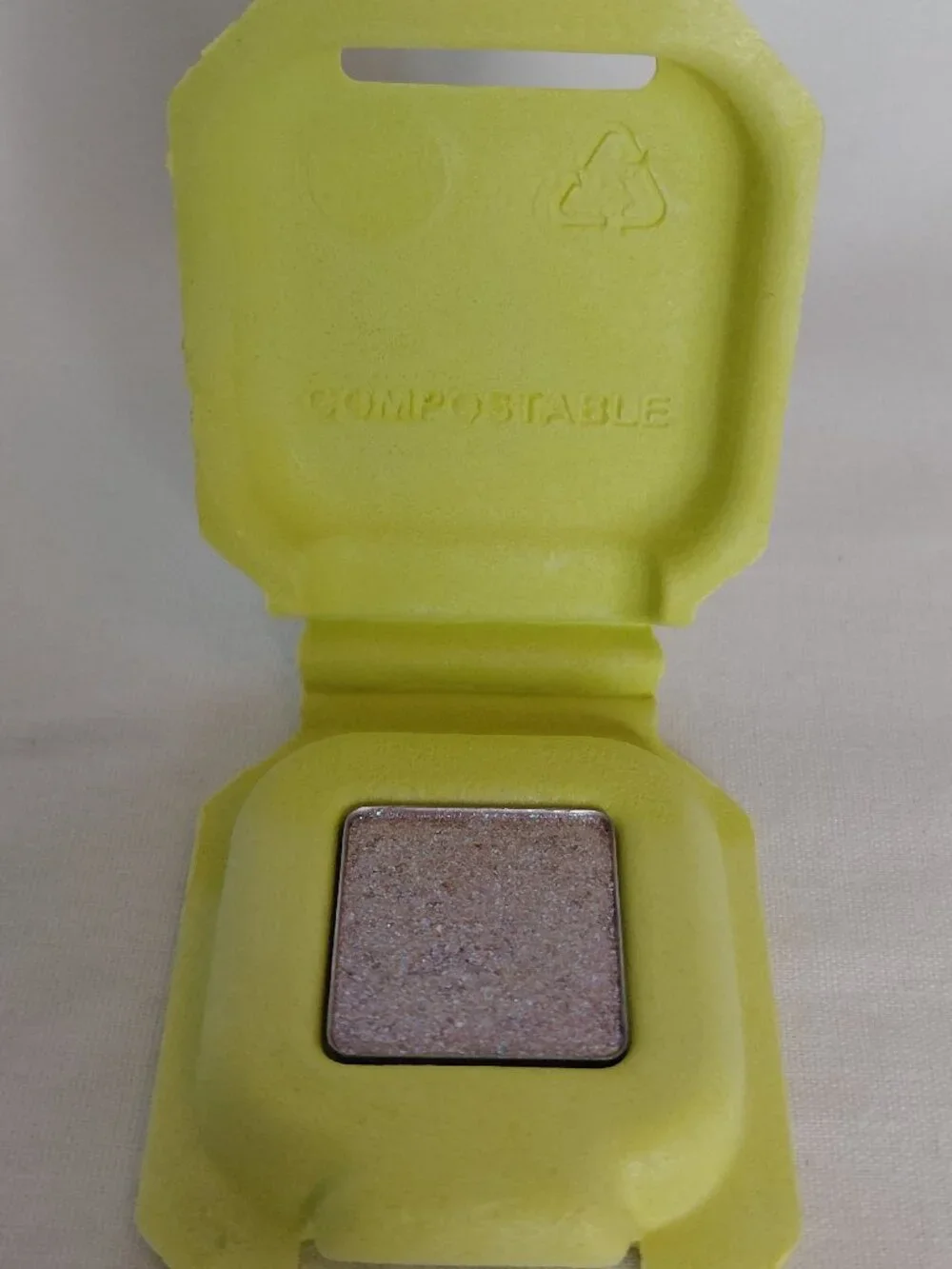 Half Magic - Eyeshadow Singles - Sparkle Puff